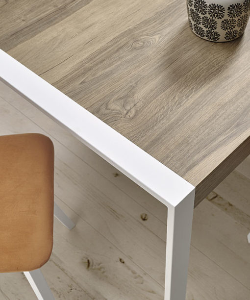 MESA COMEDOR EXTENSIBLE TEMA