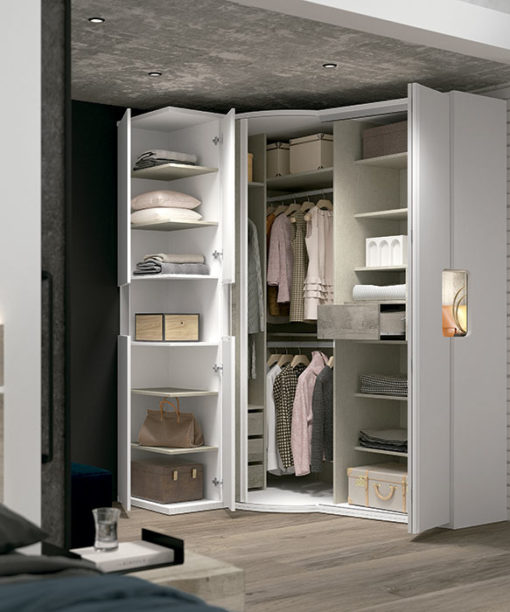 ARMARIO RINCON PUERTA GIRATORIA DETALLE CRISTAL ABIERTO